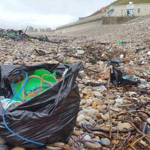 Image of beach litter on Chesil Cove in Dorset