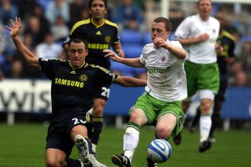 Scott Davies playing for Reading 