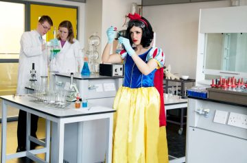 Snow White The Scientist 