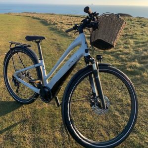 Specialised ladies bike, pale grey Image by: Dorset Police. 