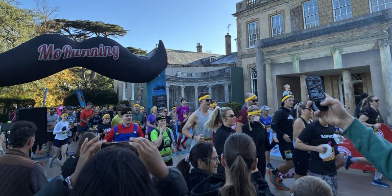 people starting their runs